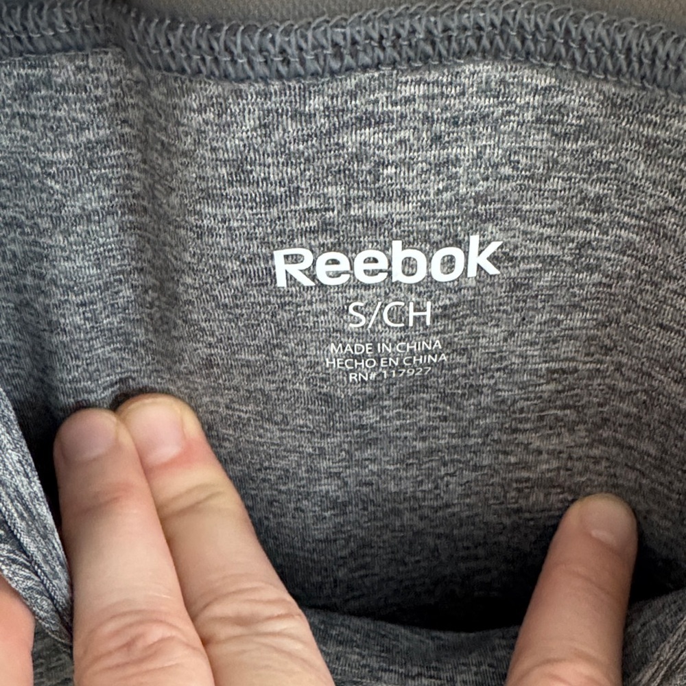 Reebok Women’s Gray Athletic Mesh Panel Workout Top Performance Short Sleeve S - Picture 3 of 6